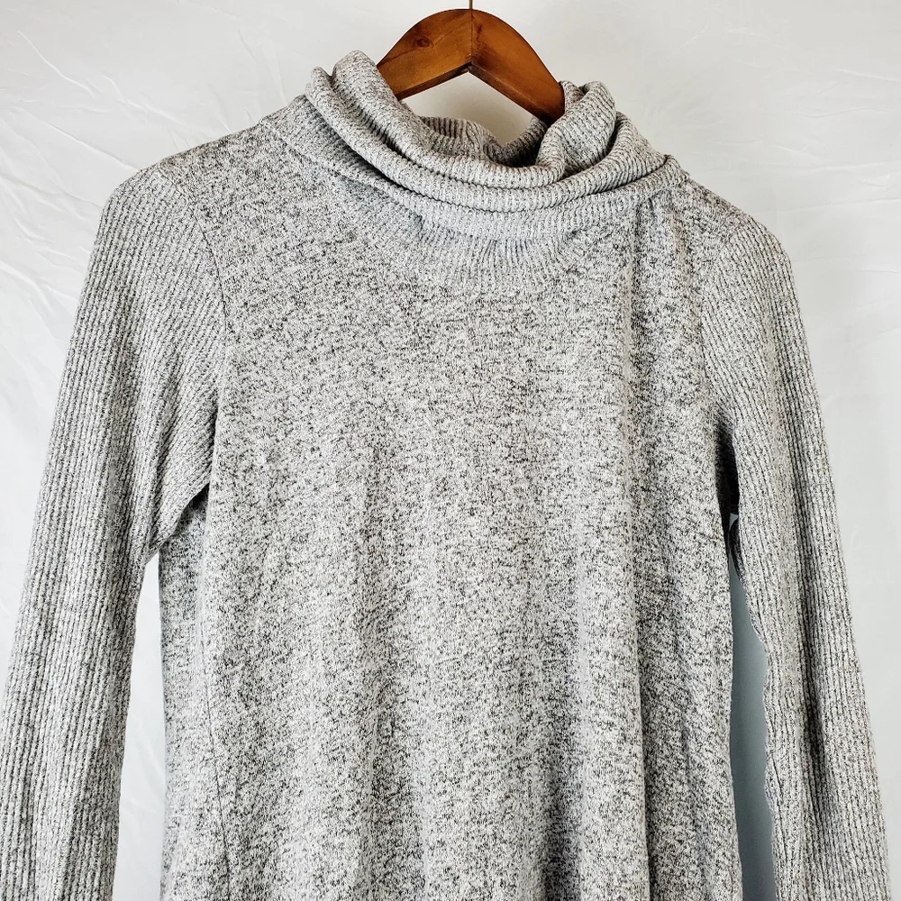 Natori Gray Cowl‎ Neck Sweater